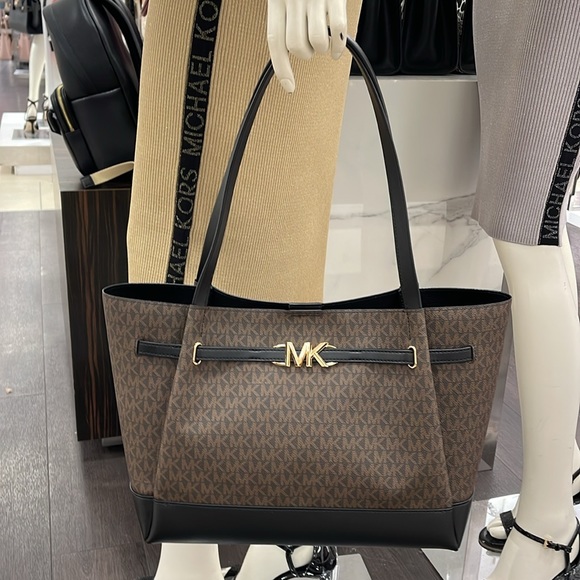 MICHAEL KORS
Reed Large Logo Belted Shoulder Tote Bag
Brown/Black 
NWT - Picture 12 of 16